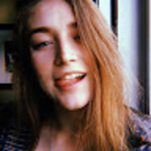 Meet your Posher, Issy